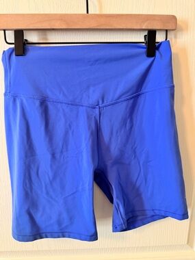 Vuori All the Form Short 6”